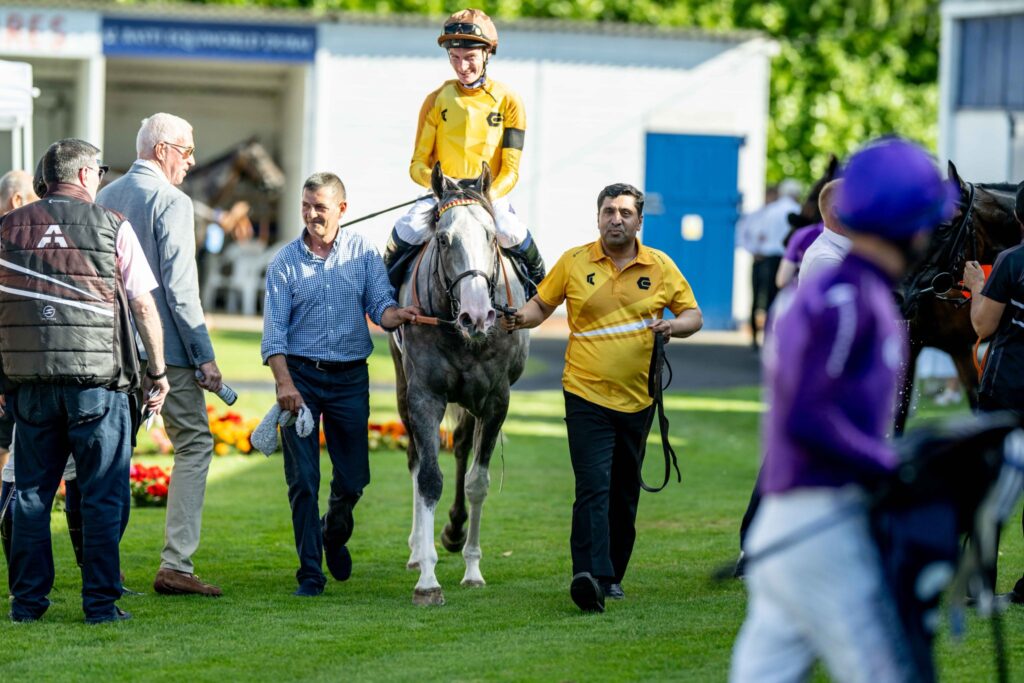 Racing League win for Rocking Ends